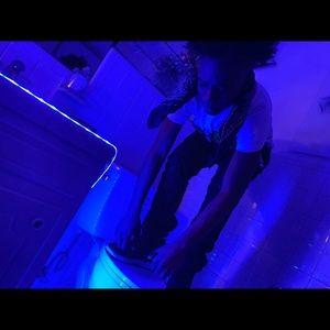 Meet your Posher, Arroniya